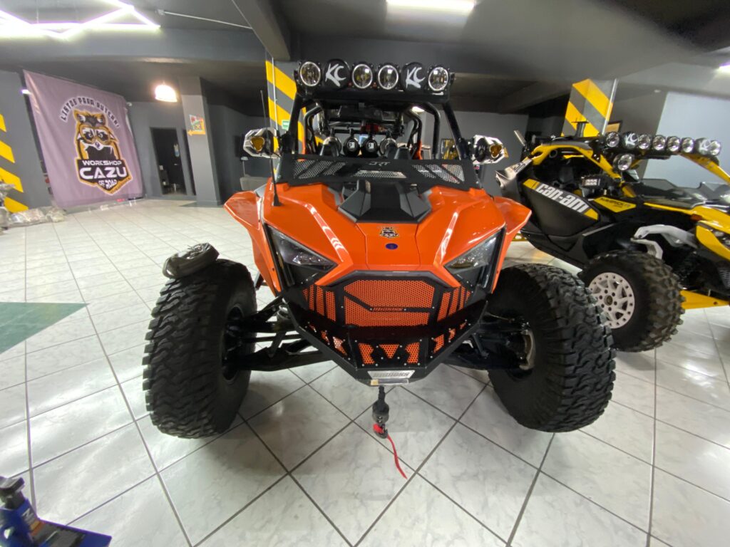 RZR1